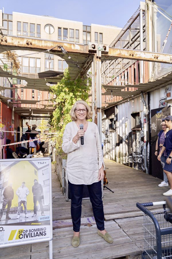 Preview stop-bombing-civilian-050-50