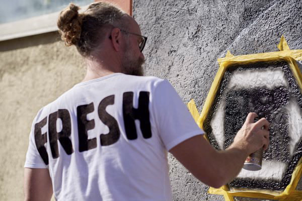 Preview stop-bombing-civilian-058-58