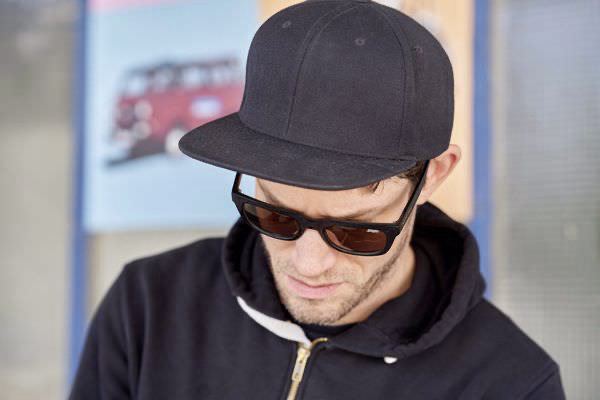 Preview stop-bombing-civilian-075-75