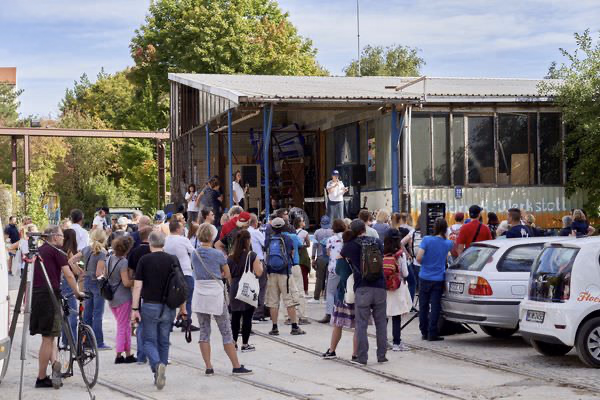 Preview stop-bombing-civilian-110-110